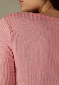 Intimissimi Svetr - neon pink