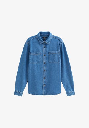 Denim shirt, blauwe kleur, lange mouwen, knoopsluiting aan de voorkant, twee borstzakken, klassieke kraag, zachte textuur, standaard pasvorm.