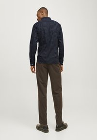 Jack & Jones JJJOE PRINT SHIRT - Svečana košulja - black/ditsy