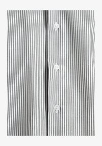 Non selezionato, black