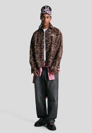 Bershka OVERSIZED CHECK - Srajca - dark brown