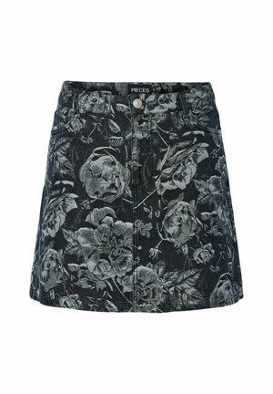 Falda de mezclilla negra con un estampado floral en tonos grises, cierre de botón y una forma A clásica. Textura suave con bolsillos frontales.
