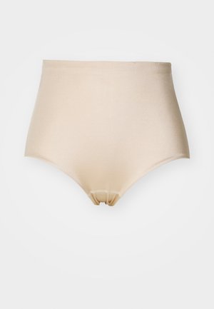 Beige hoge taille slip van glad, rekbaar materiaal. Beschikt over een naadloos ontwerp met een ronde beenopening. Zachte textuur.