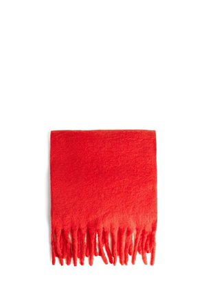 Sciarpa rossa in lana con una consistenza morbida e bordi frangiati. Ha una forma rettangolare, con un colore uniforme in tutto.