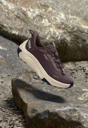 HOKA, TRANSPORT 2 GTX - Обувки за туризъм - smoky quartz/deep mauve