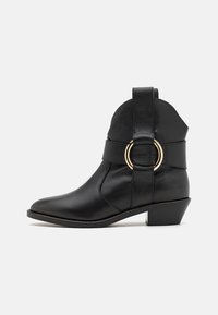 Selectat, black