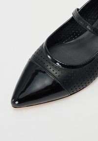 Melvin & Hamilton ALORA czarny