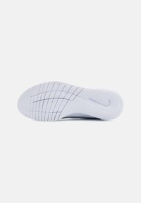 Nike Performance FLEX EXPERIENCE RUN 12 - Chaussures de running sur route - light armory blue/star blue/ashen slate/court blue/green strike/white