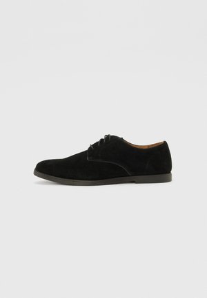 Biznesowe buty sznurowane