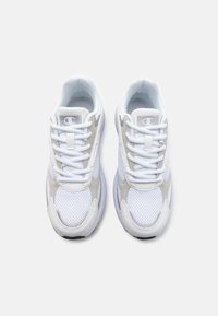 Champion CHAMP 2K - Treningssko - white/silver