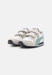 Puma CABANA RACER 20 UNISEX - Tenisky - white/mineral blue