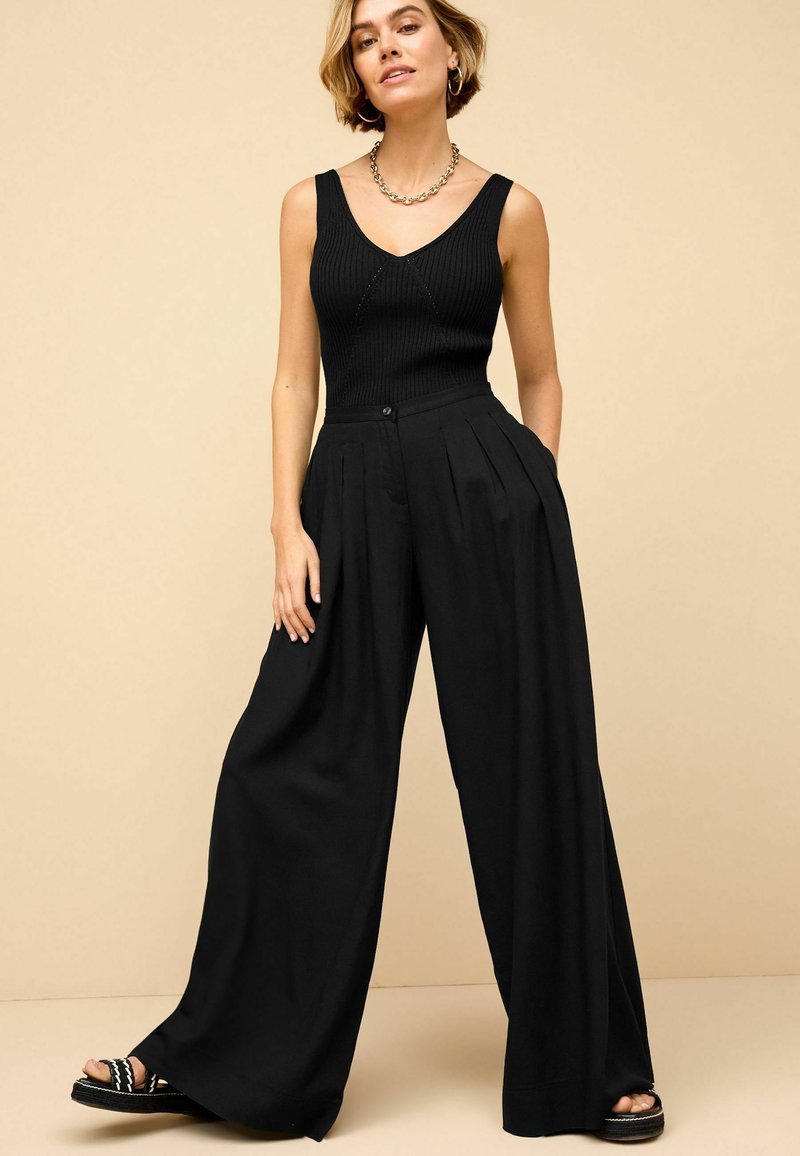 Next SUPERWIDE - Kalhoty - black