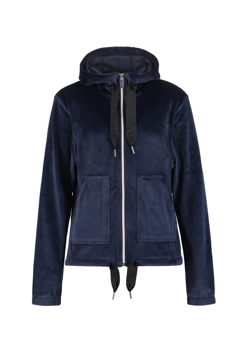 Navyblauwe fluwelen hooded sweater met rits, met voorkeurszakken en zwarte trekkoorden aan de capuchon en zoom, weergegeven op een witte achtergrond.