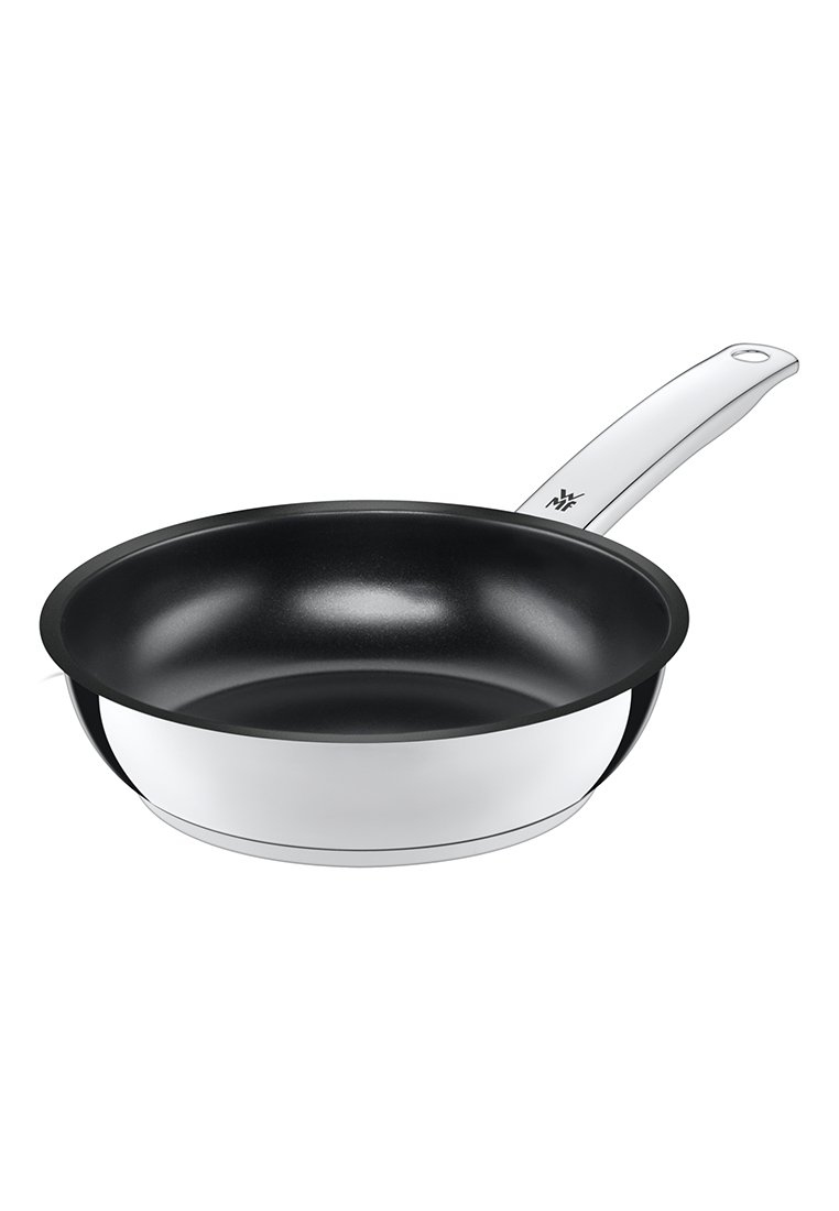 Antihaft-Bratpfanne mit schwarzem Innenraum und glänzendem Edelstahl-Außenbereich, ausgestattet mit einem weißen Griff. Runde Form mit glatten Kanten.