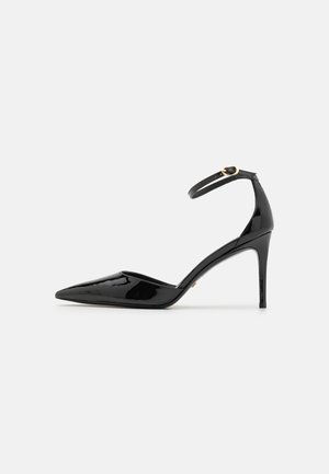 Stuart Weitzman Højhælede pumps - black