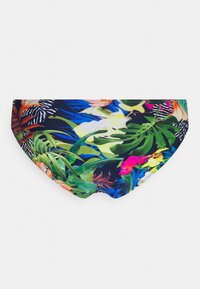 Parte de baixo de bikini com estampado tropical, apresentando cores vibrantes, um fundo azul-marinho e vários padrões de folhas e flores, com uma textura de tecido suave e elástico.