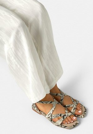 Alma en Pena, Riemensandalette - beige