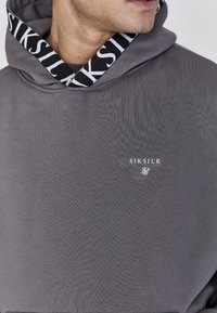 Thumbnail Image 4