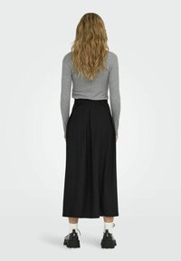 ONLY GINNY - Pliceret nederdel /Nederdele med folder - black