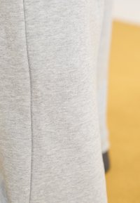 adidas Originals KSENIA  - Dresside alumine osa - medium grey heather/blue