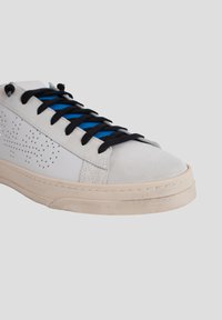 P448 JACK - Baskets basses - swed