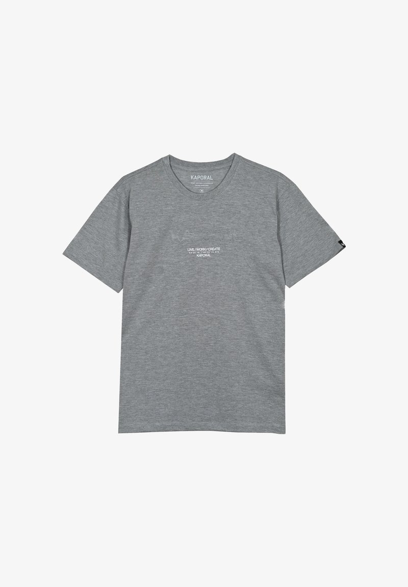 Šedé bavlněné tričko s kulatým výstřihem, krátkými rukávy a bílým potiskem na přední straně. Štítek umístěný v oblasti krku.