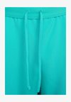 CHALLENGER SHORT - Pantaloni scurți sport - dusty cactus