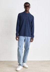 BOSS Top s dlhým rukávom - open blue