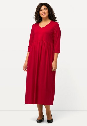 Rode, jurk tot de knie met een V-hals en driekwartmouwen. Heeft een geraffineerde taille voor een ontspannen pasvorm. Soepele katoenen stofmix.