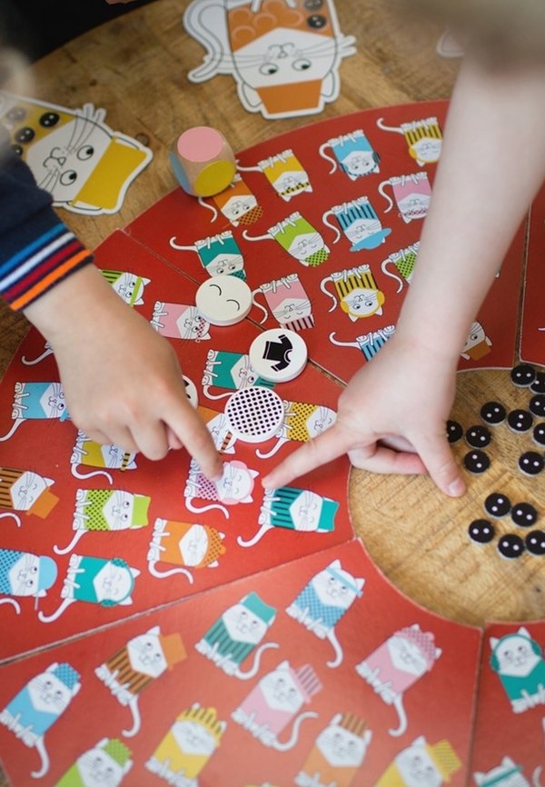 CHATS ET CHAPEAUX  – Brettspiel