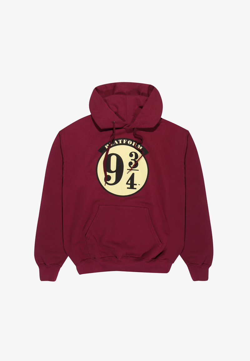 Sudadera color marrón burdeos con un bolsillo frontal, que presenta un gráfico circular que dice "Plataforma 9¾" en crema y negro. Fabricada en tela suave.