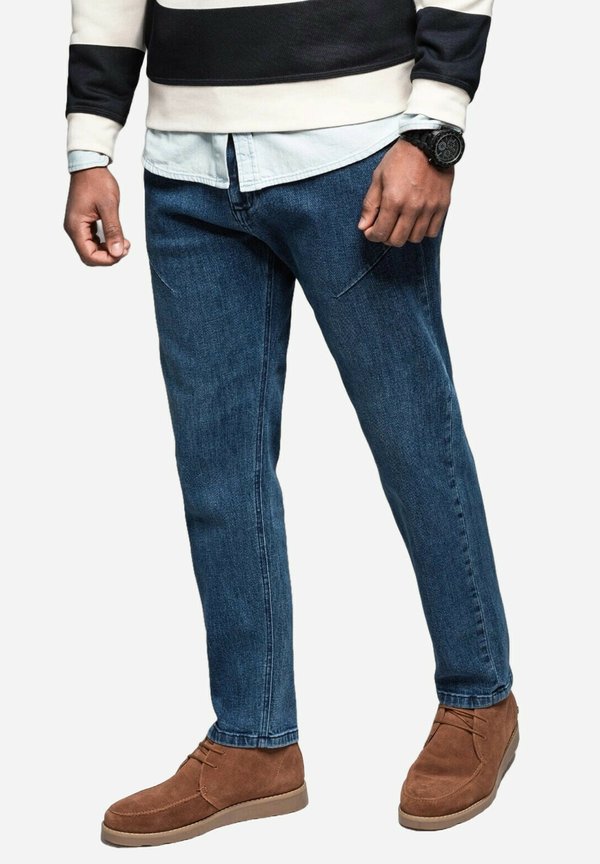 Jeans Tapered Fit