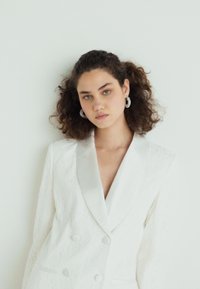 YAS YASYARA DRESS CELEB - Vestido de cocktail / Vestido de festa - star white