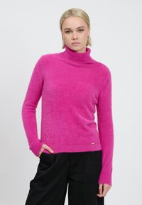 INFLUENCER FLUFFY TURTLENECK PULL - Pullover - fuchsia