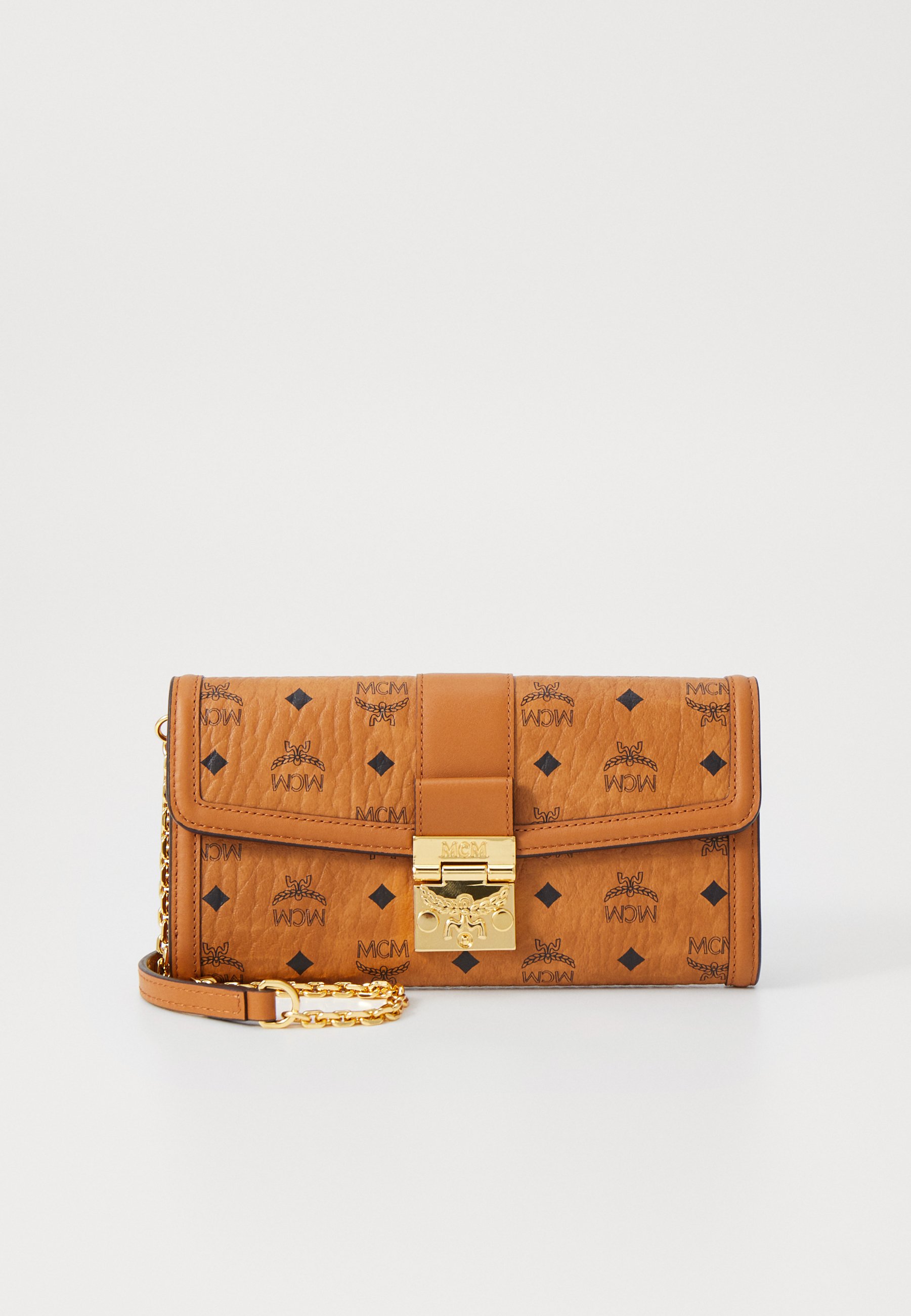 MCM TRACY WALLET CHAIN Geldbörse cognac Zalando