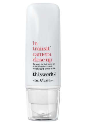 THIS WORKS IN TRANSIT CAMERA CLOSE-UP - Gezichtsreiniger - white