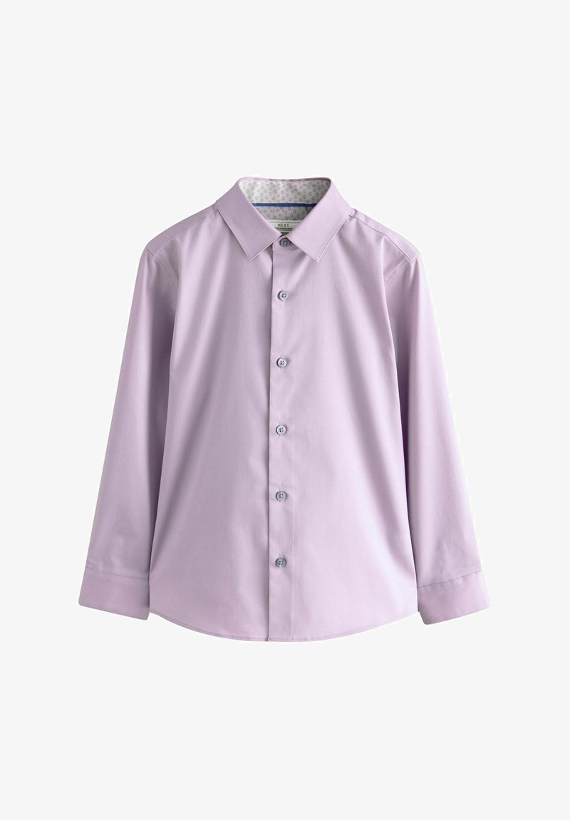 Chemise lavande à manches longues avec boutons, col et doublure intérieure du col à motifs, présentée sur fond blanc.