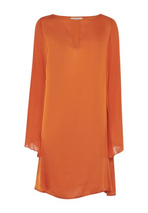 Oranges langärmliges Kleid aus leichtem Stoff, mit einem dezenten Schlüssel-Ausschnitt und A-Linien-Silhouette. Sanfter, fließender Stoff.