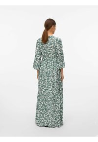 Vero Moda Velika haljina - laurel wreath