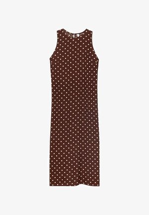 Robe sans manches marron avec des pois blancs, présentant un col rond et une silhouette droite. Tissu lisse avec un design simple.