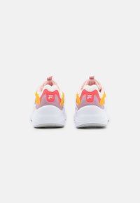 Fila COLLENE - Sneakers - marshmallow/mauve shadows