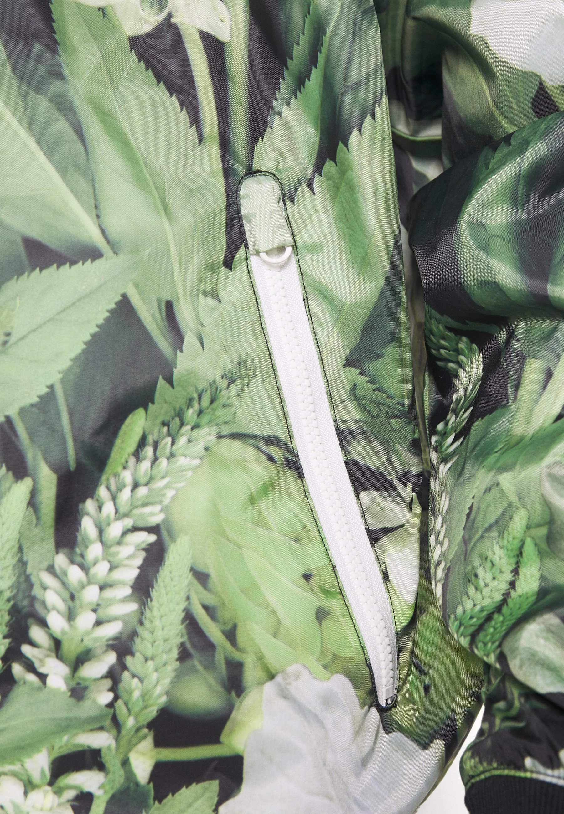 Nike Sportswear FLORAL Leichte Jacke spruce aura Nike Sportswear FLORAL Sweatshirt spruce aura Zalando.at