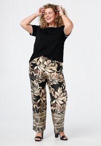 MS Mode T-shirt basique - black