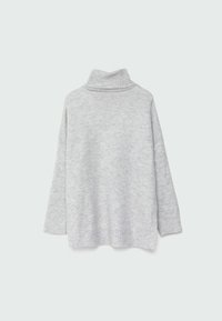 Pull en laine gris clair à col roulé avec manches longues, poignets et ourlet côtelés, présenté sur un fond uni.