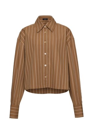 Barna hosszú ujjú ing fehér függőleges csíkokkal, gombos elülső résszel, hegyes gallérral és enyhén rövidített, laza fazonnal.