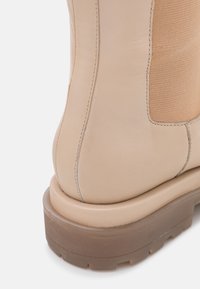 Copenhagen Shoes Botas - off-white