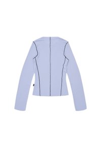 Long-sleeve top in light blue ribbed fabric with black contrast stitching. Fitted design with a rounded neckline and straight hemline.