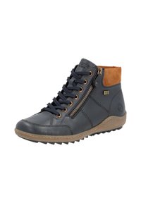 Baskets montantes en cuir bleu foncé avec des accents en suède marron, bout rond, surface texturée, laçage à l'avant et fermeture éclair sur le côté. Semelle en caoutchouc.