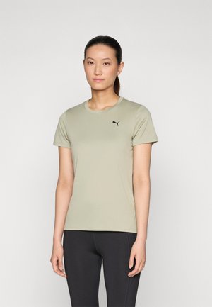 Olijfgroen sport t-shirt met korte mouwen, ronde hals en een klein zwart logo op de borst. Gemaakt van glad, lichtgewicht materiaal.