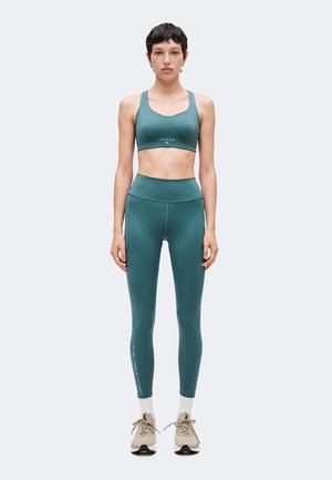 PUMA x Hyrox PWRMODE High Impact Sports Bra 'Herb Garden' (Women's) — foto 2